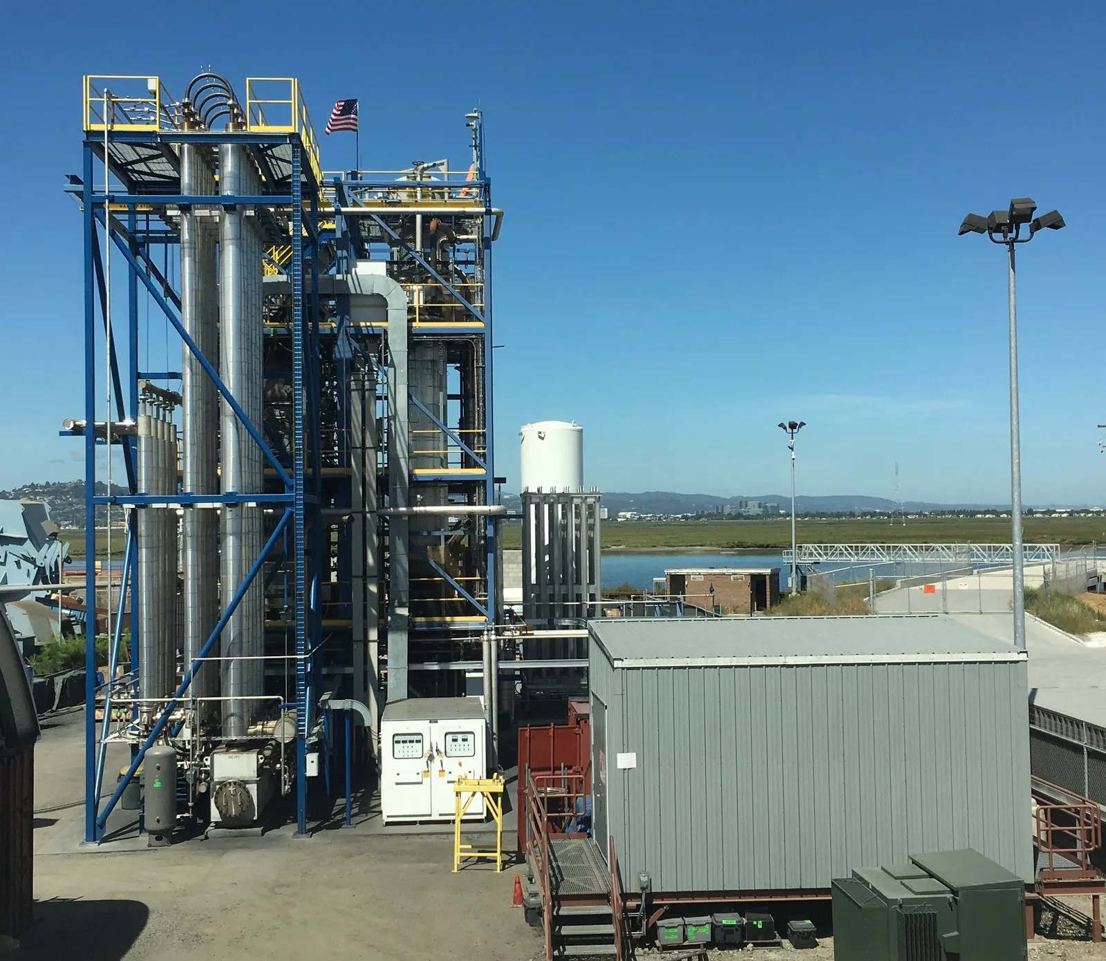 Methane pyrolysis unit